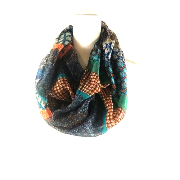 Infinity Scarf 68 X 20" Green Red Gray Stripe Summer Colors - Picture 4 of 6